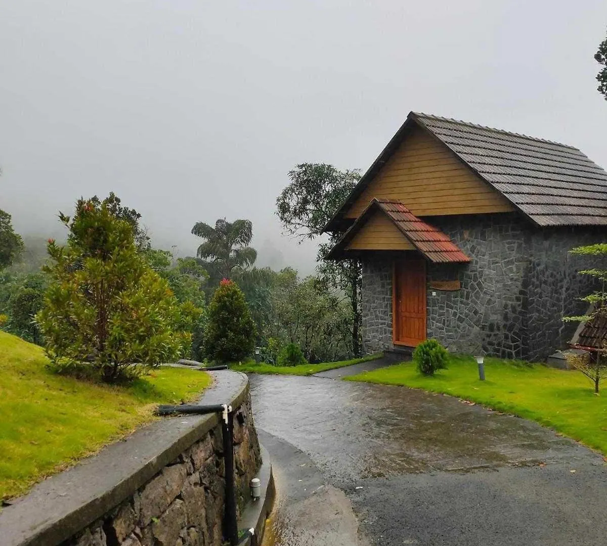 Raarees Mist Resort Munnar 3*,  India